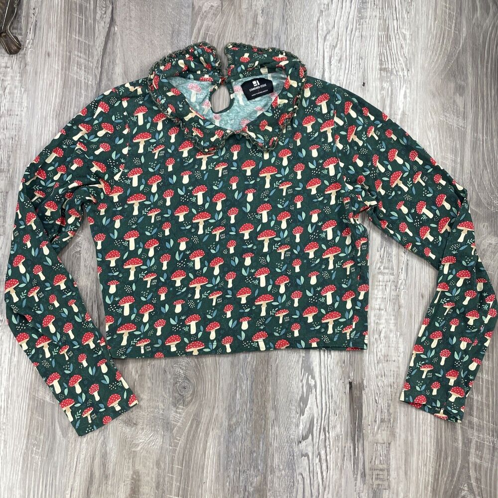 Standard Issue L Mushroom Long Sleeve Shirt Juniors Green Red Ruffle Collar Crop